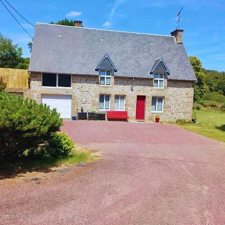 Maison En Pierre Au Milieu Du Bocage Coulouvray-Boisbenâtre Exteriör bild